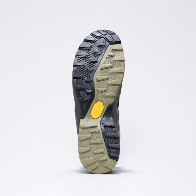 Кроссовки треккинговые AKU Rocket Mid GTX цвет Olive / Anthracite фото 2