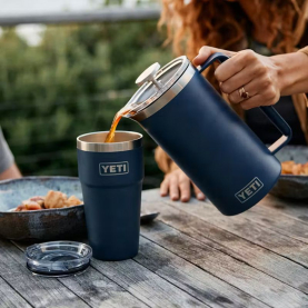 Термостакан YETI Rambler Stackable Cup w/Magslider Lid 591 (20 oz) цв. Royal Blue превью 2